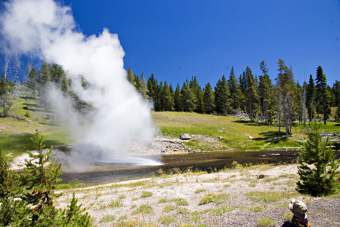 [Riverside Geyser]